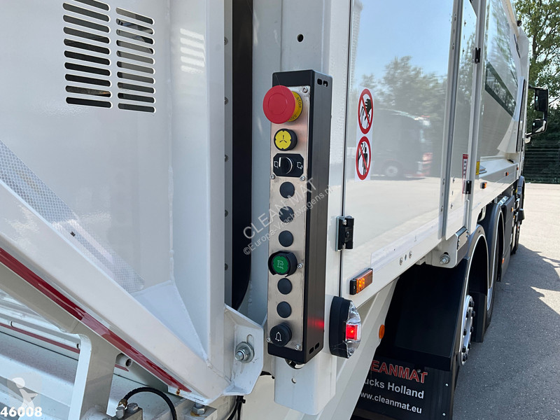 آلة لصيانة الطرق DAF N XD 220 Hiab 23 Tonmeter...