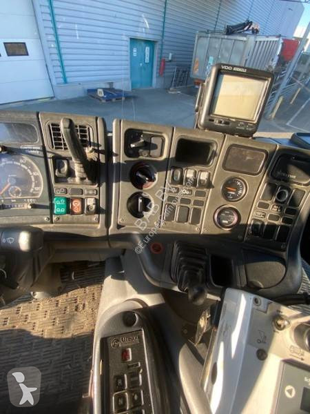 Engin de voirie Scania