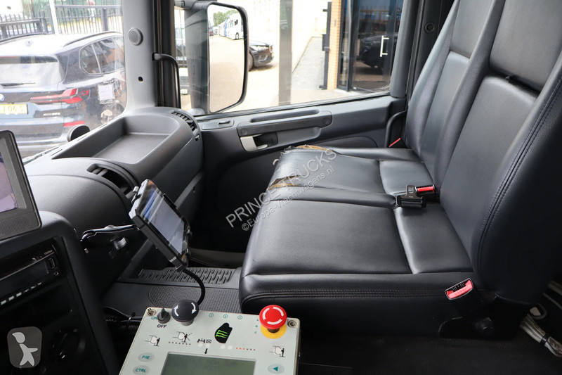 Engin de voirie Scania 320 * EURO5 * 6X2 *