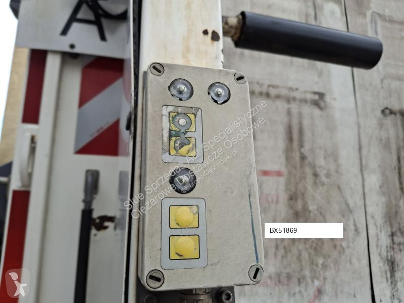 آلة لصيانة الطرق Mercedes press 522 Zoeller