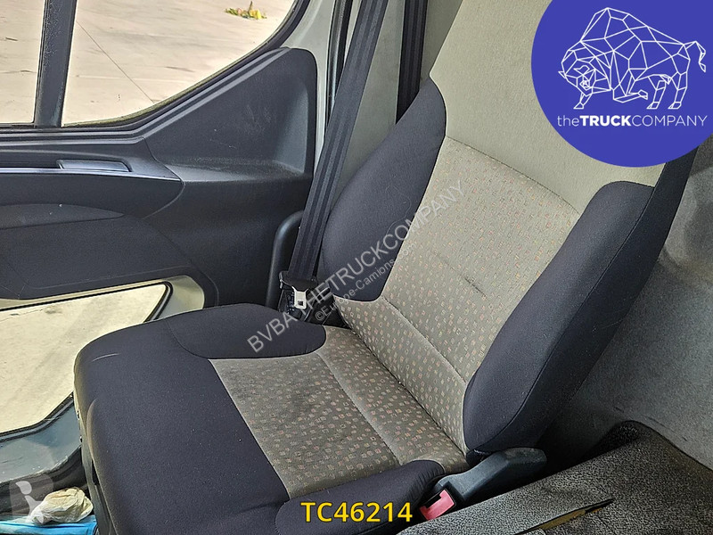 Engin de voirie Renault 380