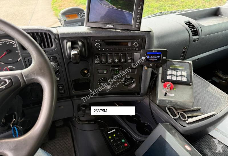Silniční stroje Scania 589 G 440 LB