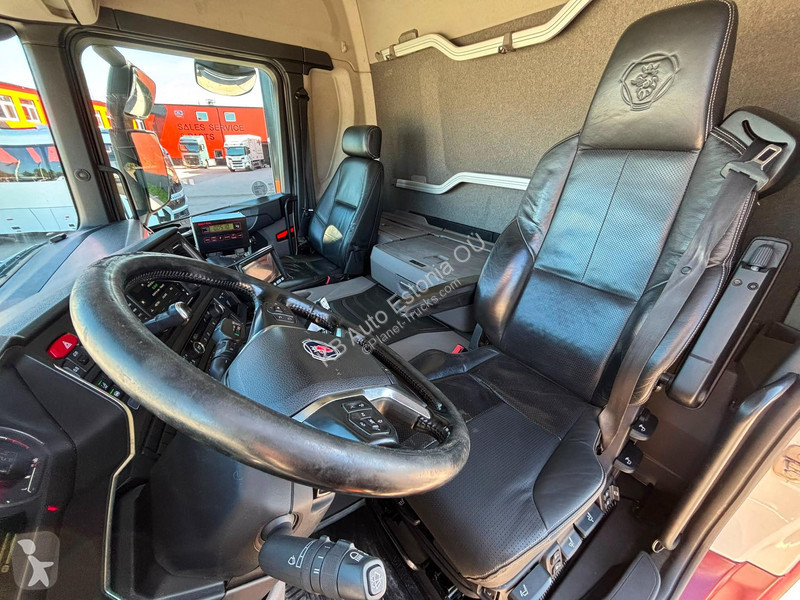 Vehículo de limpieza viaria Scania 370 6x2/4...