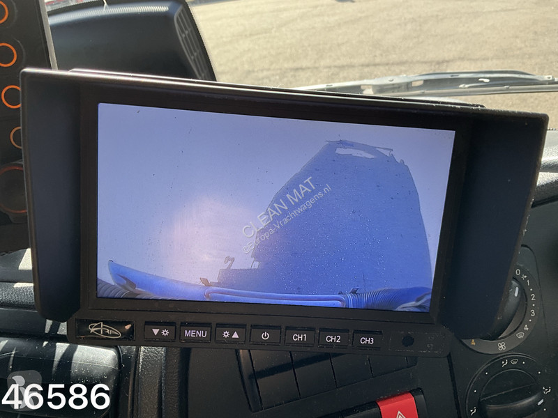 Útfenntartó-és-karbantartógép Mercedes 1321...