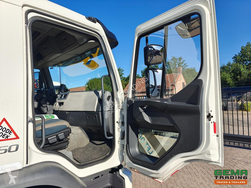 Коммунальная техника  Volvo 250 4x2 Day Cab...