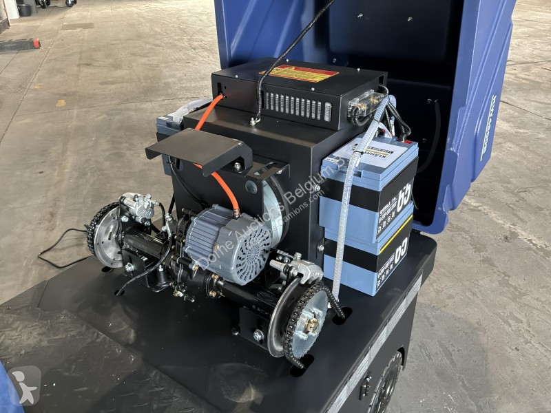 Vehículo de limpieza viaria  KW4800B
