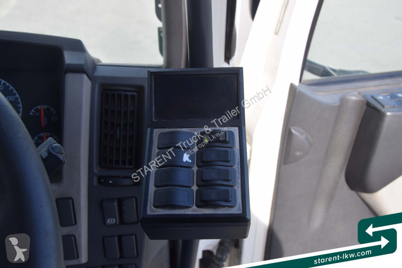 آلة لصيانة الطرق Volvo 240 Lorenz Kehrmaschine...