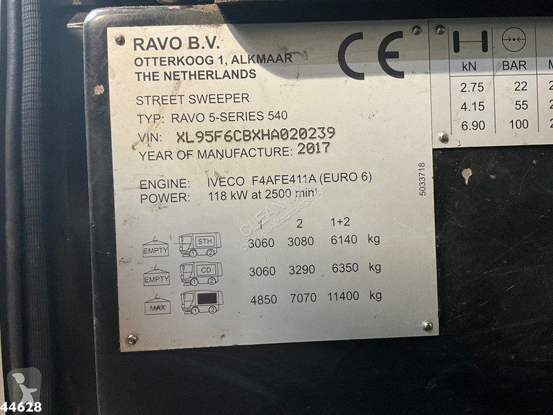 Vägmaskiner Ravo 540 Euro 6 with 3-rd brush