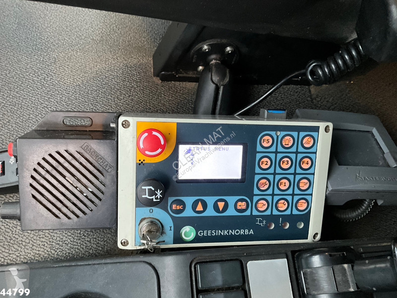 Vägmaskiner Renault D 26 WIDE Euro 6 Geesink...