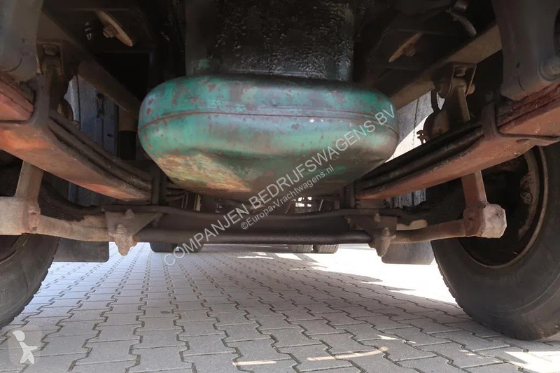آلة لصيانة الطرق Volvo F 12.400 Volvo -400...
