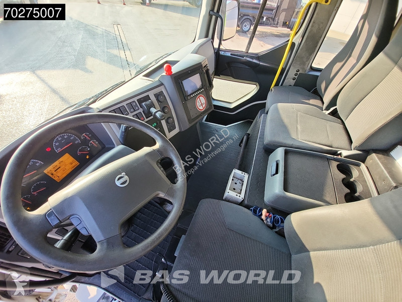 Silniční stroje Volvo FE 300 6X2 -Truck...