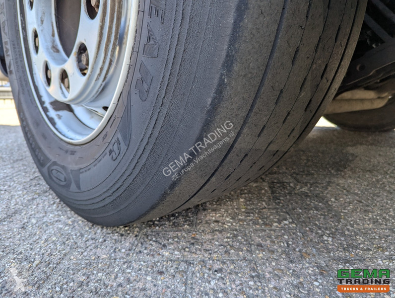 Utilaje pentru drumuri Volvo 300 EEV 6x2/4...