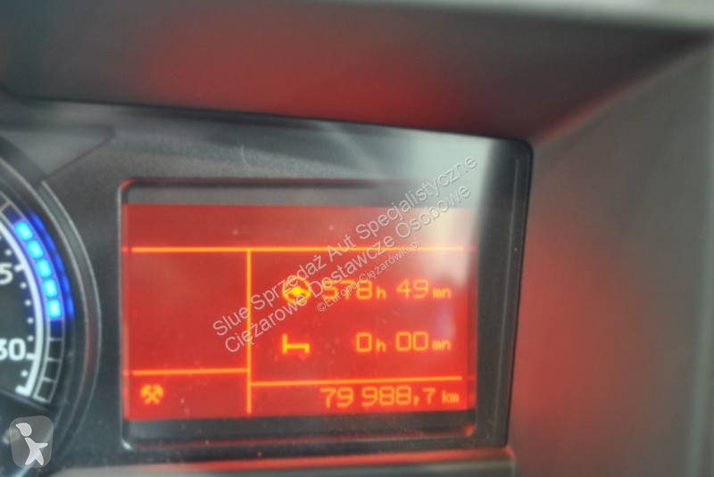 آلة لصيانة الطرق Renault