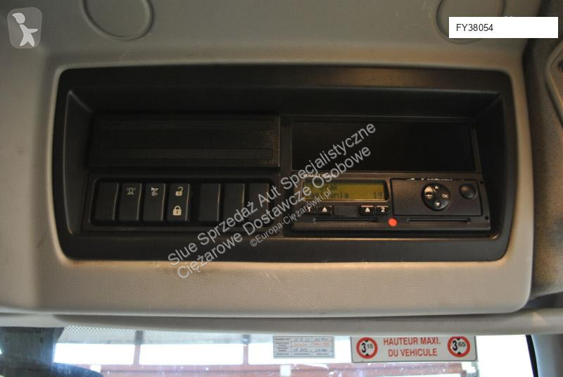 آلة لصيانة الطرق Renault 2770Mth