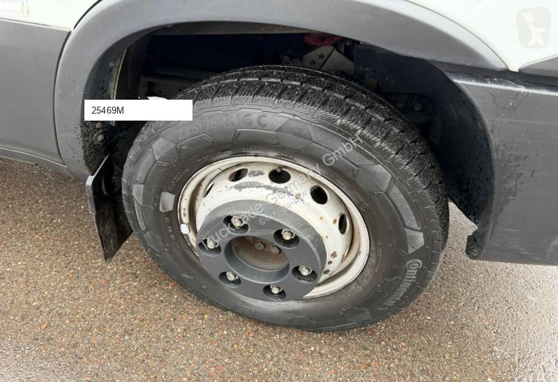 آلة لصيانة الطرق Iveco 676 70C17