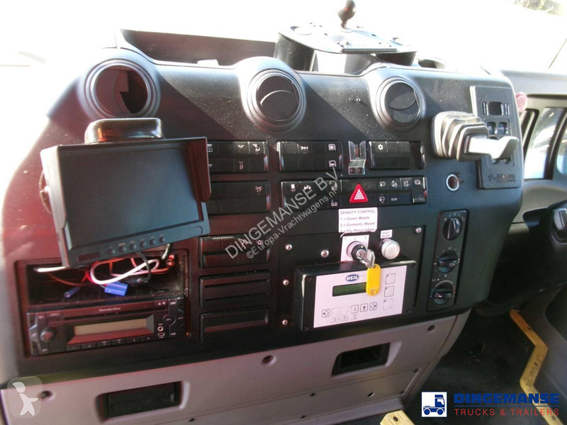 آلة لصيانة الطرق Mercedes 2630 6x2 RHD Heil...