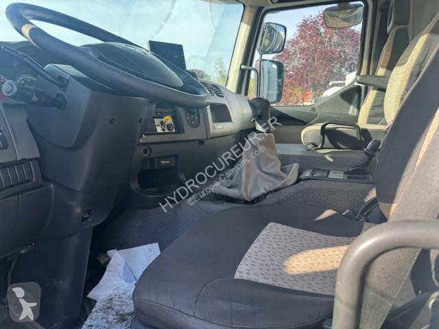 آلة لصيانة الطرق Renault 380 DXI