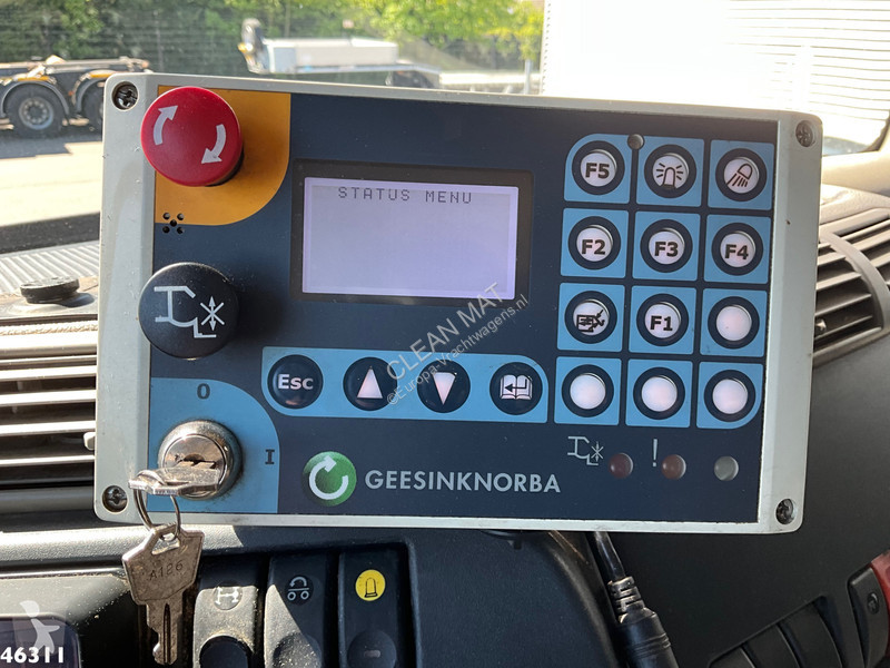 آلة لصيانة الطرق DAF FAG CF 250 Geesink 20m³