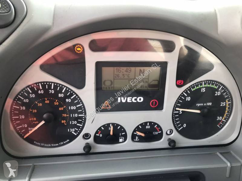 Engin de voirie Iveco