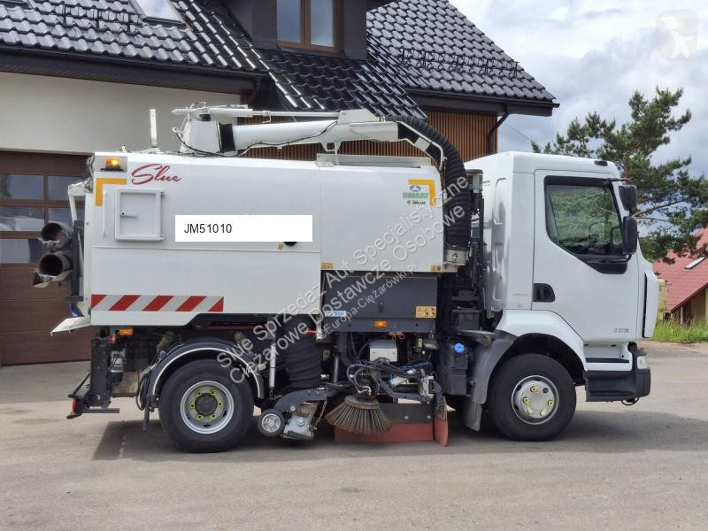 آلة لصيانة الطرق Renault 220