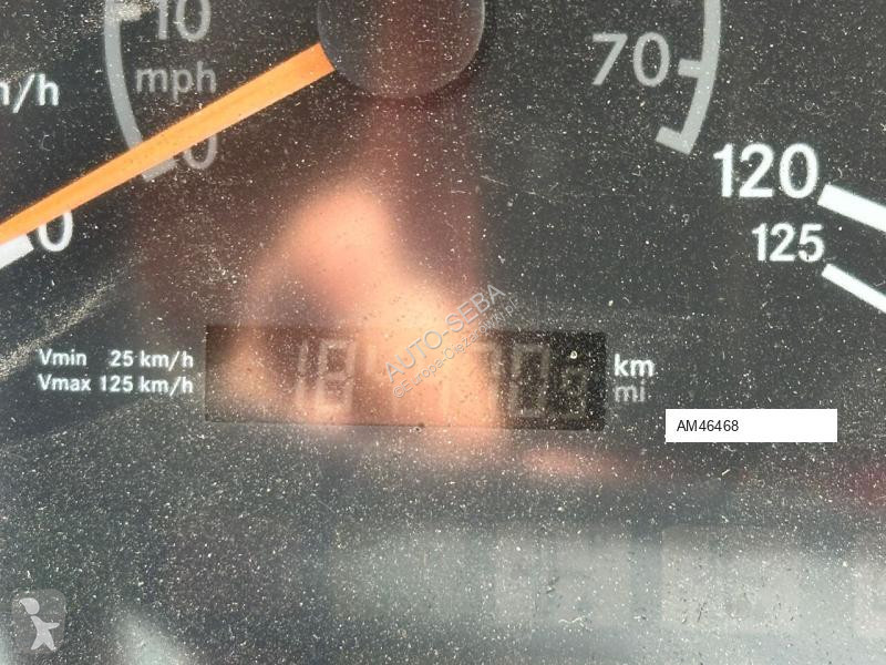 آلة لصيانة الطرق Mercedes Unimog 405/12...