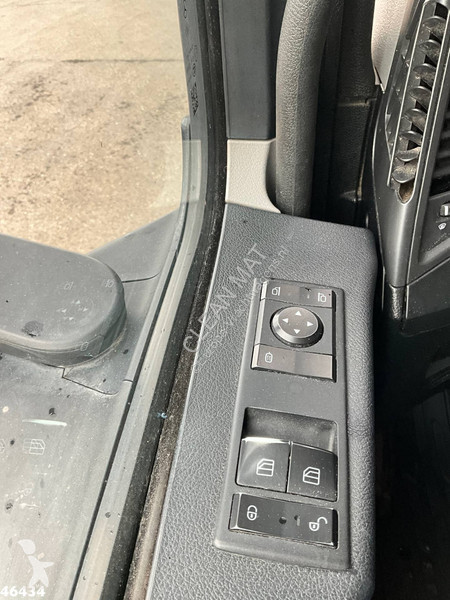 Vehículo de limpieza viaria Mercedes ANTOS 2533...