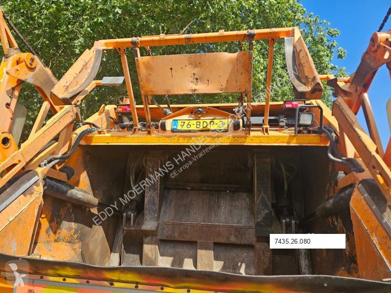 Engin de voirie Scania GPM III v 20H25