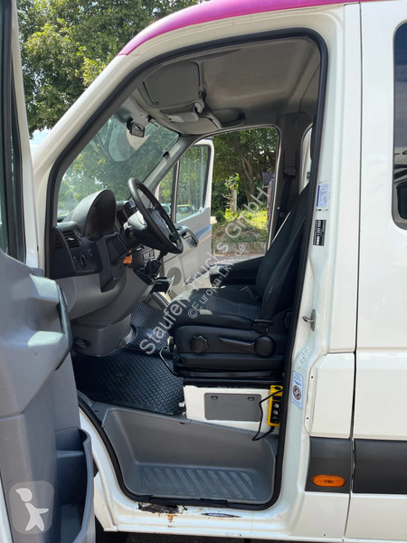 آلة لصيانة الطرق Mercedes 311 CDI, DoKa,...