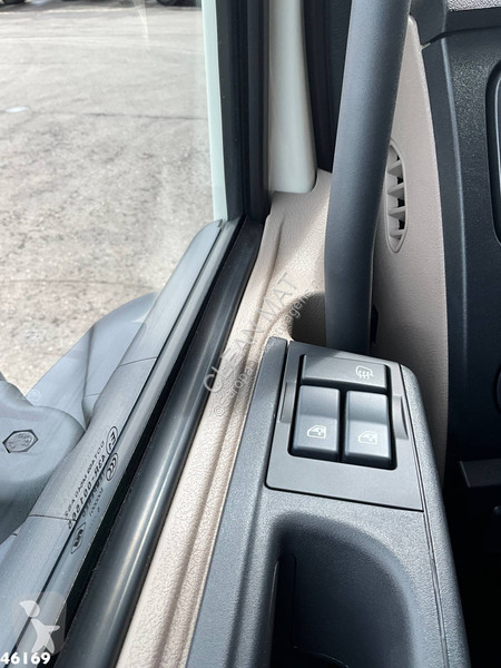 Vehículo de limpieza viaria DAF G XB 260...