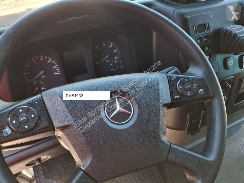 آلة لصيانة الطرق Mercedes VR5 LEV