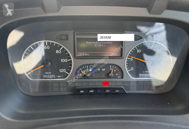 Vehículo de limpieza viaria Mercedes 602 1833
