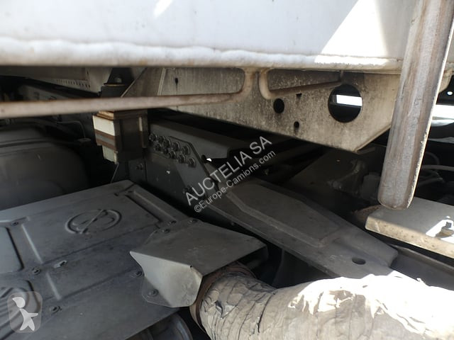 Vehículo de limpieza viaria Renault D19