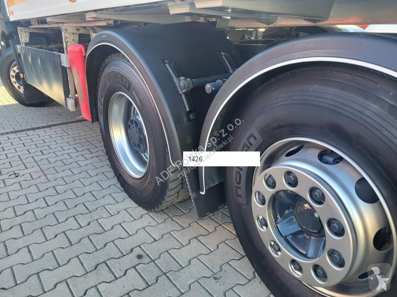 Vehículo de limpieza viaria Renault PW5F P RR KP7
