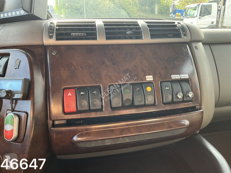 آلة لصيانة الطرق DAF CF 360 VDP 8m³...