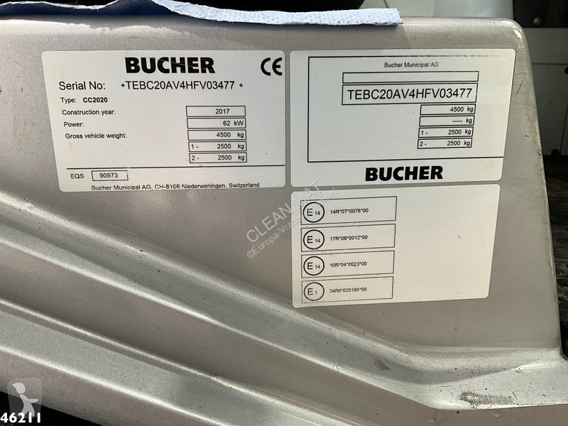 Bucher Schoerling Citycat 2020 with 3-rd brush...
