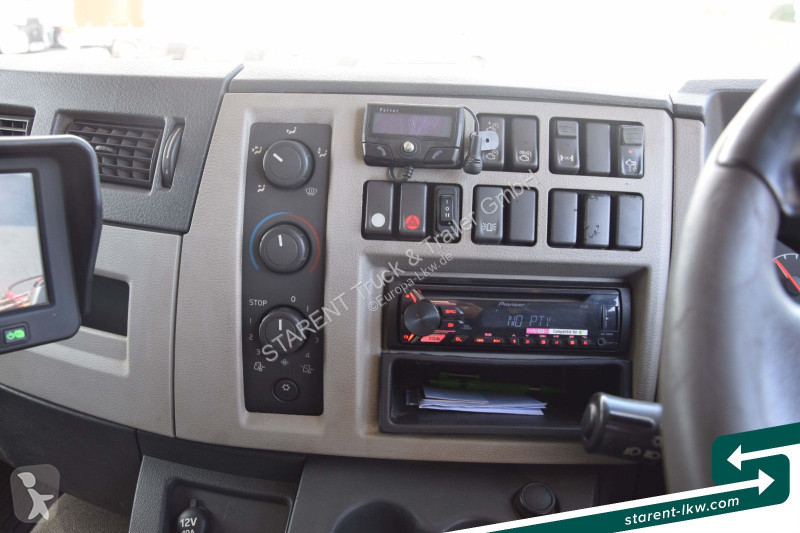 آلة لصيانة الطرق Volvo 240 Lorenz Kehrmaschine...