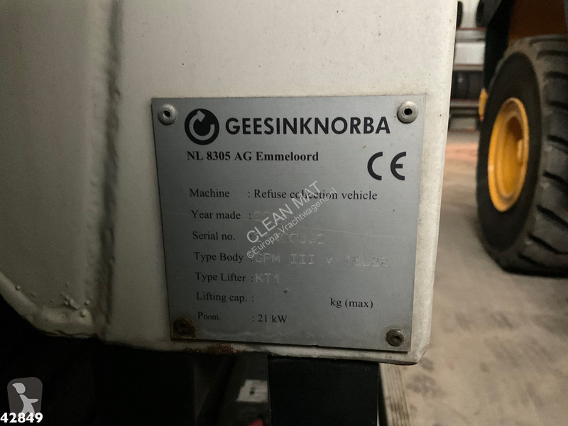 Utilaje pentru drumuri Volvo 280 Euro 6 Hiab 21...