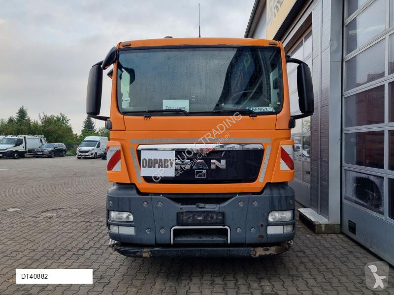 Vägmaskiner MAN TGS 28.320
