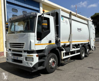 Camion benne à ordures ménagères Iveco
