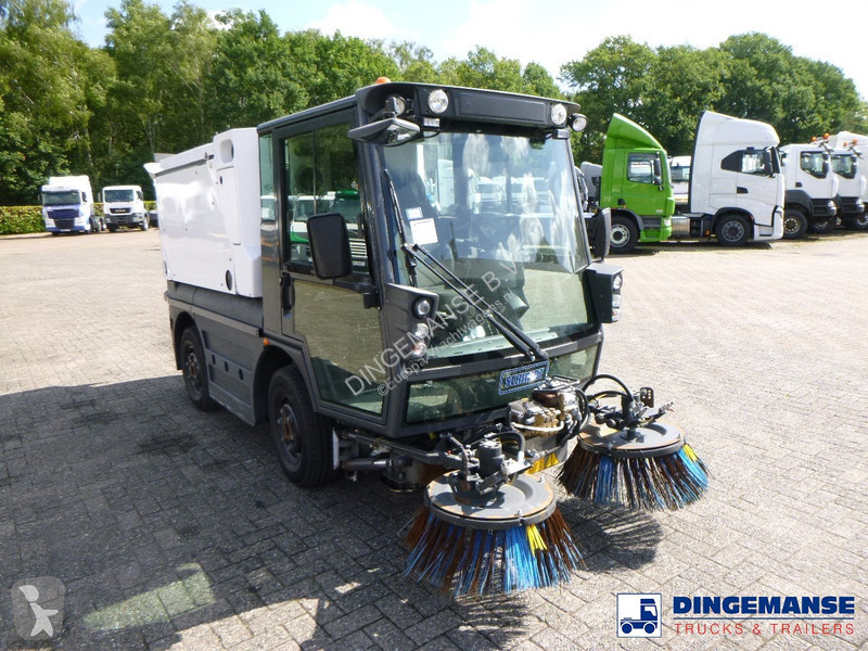 Gemeentevoertuig Schmidt street sweeper