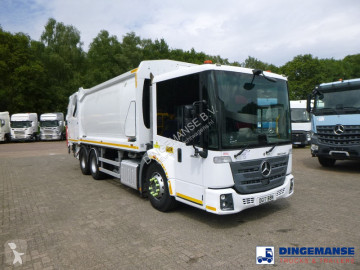 Camion raccolta rifiuti Mercedes