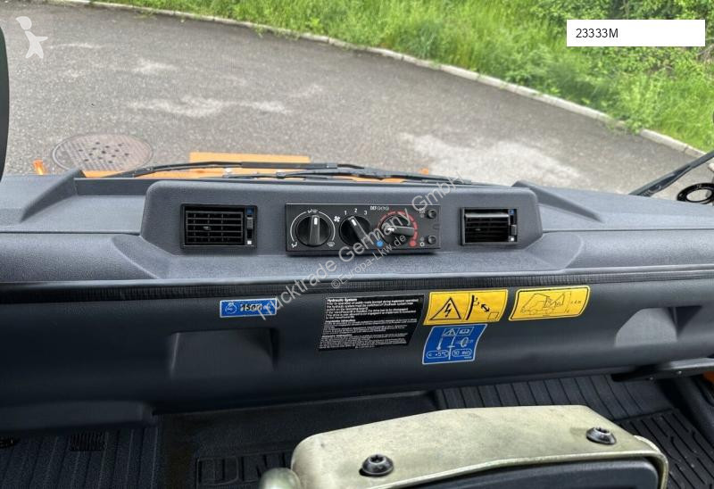 Utilaje pentru drumuri Mercedes U400