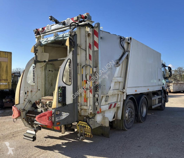 آلة لصيانة الطرق Iveco  STRALIS 450