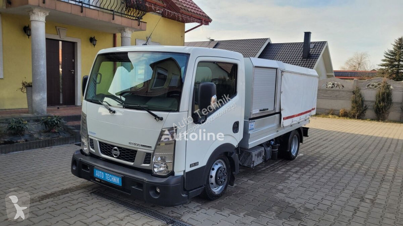 Silniční stroje Nissan Defco Combi 3,5t