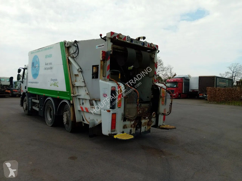 آلة لصيانة الطرق Renault 320 6x2
