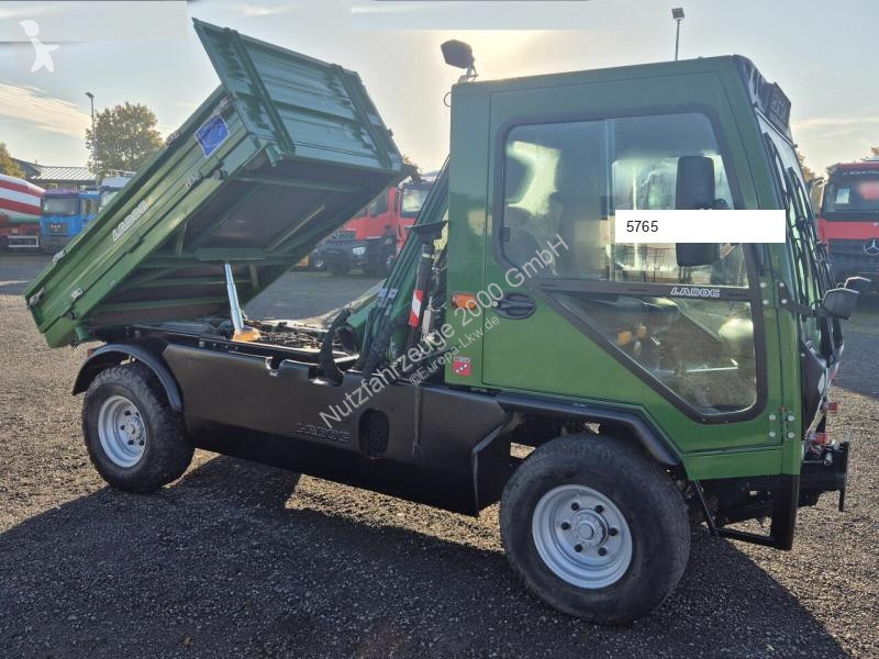 Silniční stroje Ladog F30CY023