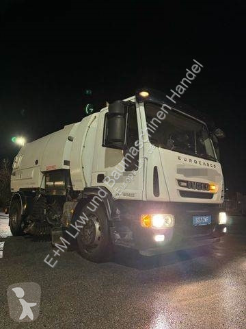 Veículo de limpeza / sanitário de estrada Iveco...
