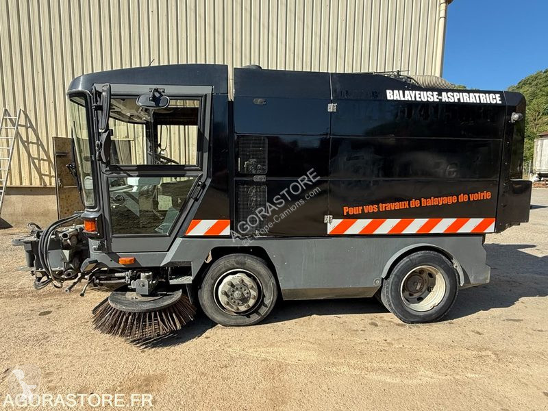 Silniční stroje C 560
