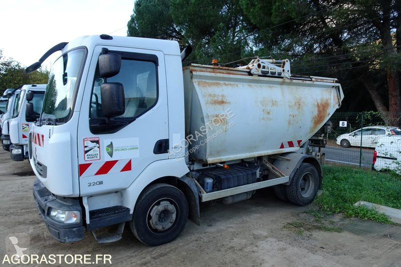 آلة لصيانة الطرق Renault MIDLUM