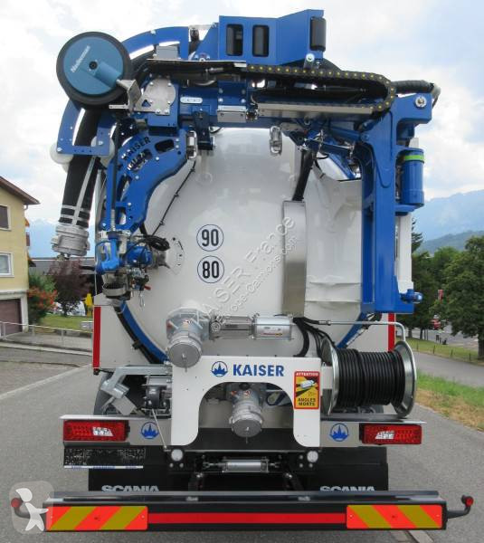 Veículo de limpeza / sanitário de estrada Scania